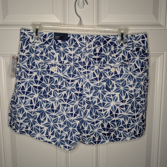 Crown & Ivy 'Caroline' Women's Size 14 Shorts Blue White Star Pattern Twill NWT - Picture 3 of 6